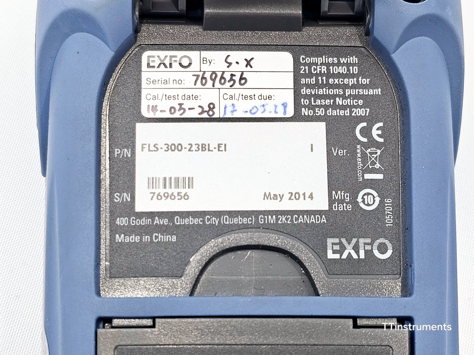 EXFO FLS-300 Light Source with SC Adapter SM 1310/1550 FLS-300-23BL-EI