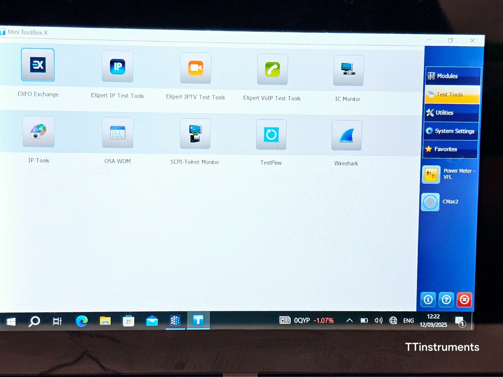 EXFO FTB-1 Pro with FTB-880v2 NetBlazer SDH SONET PDH 52M Tester