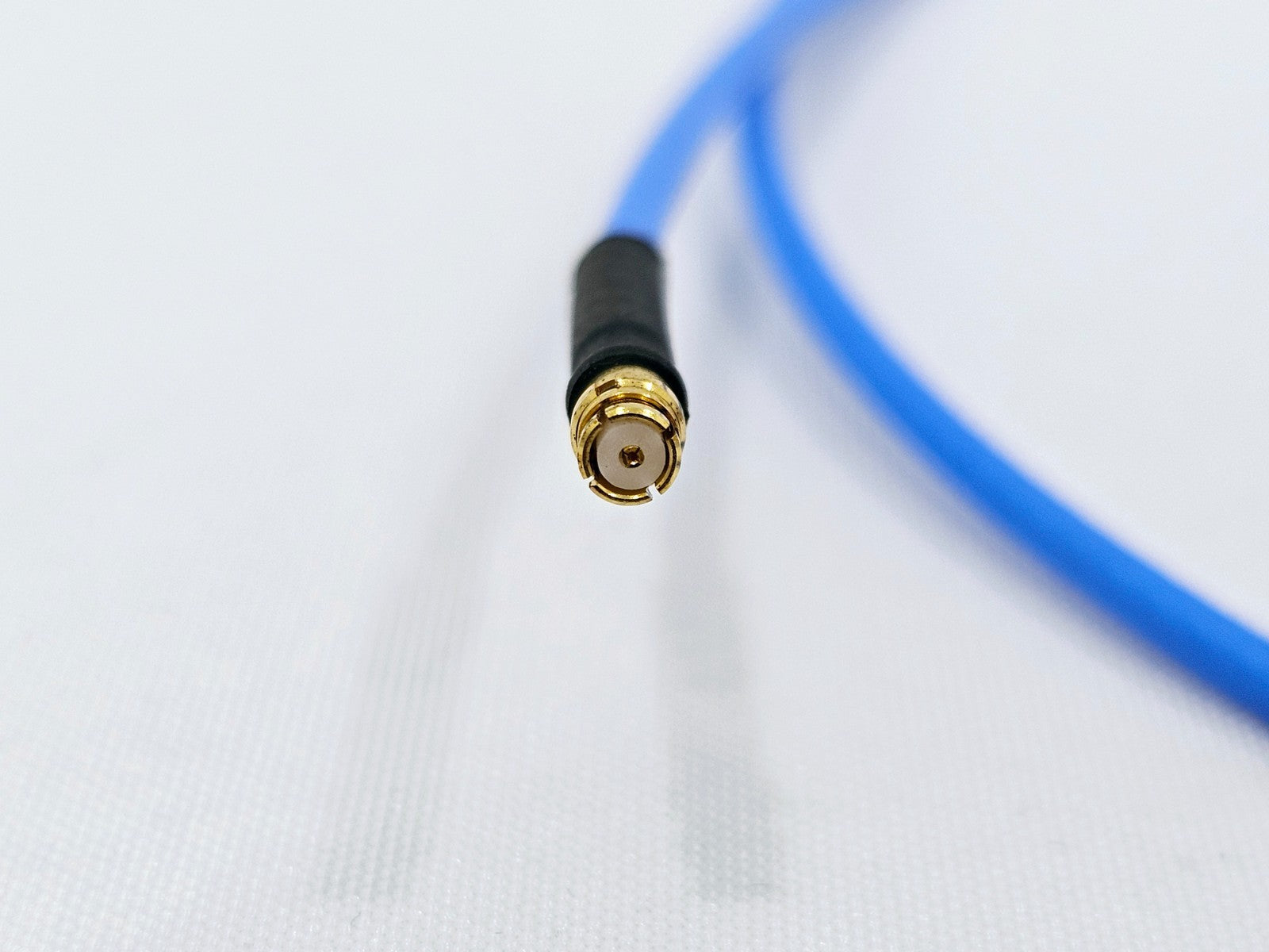 Fairview FMC0222085-36 Cable Asembly SMA to SMP 50 Ohms 18 GHz 36''