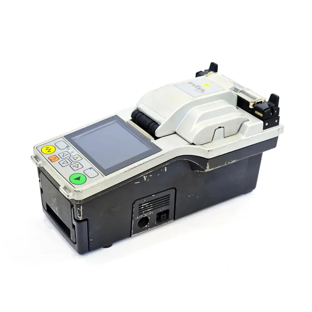 Fitel S177A fusion splicer display screen and control panel close-up