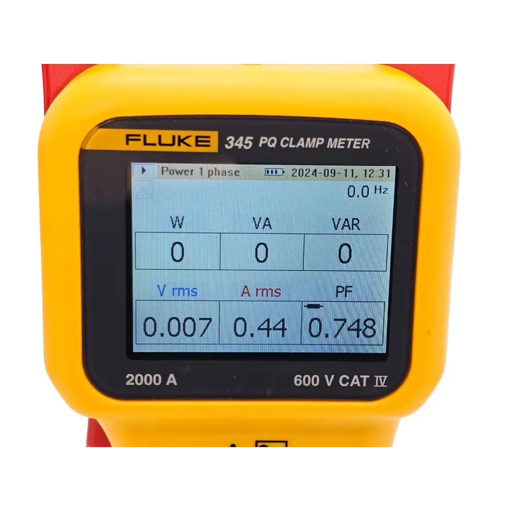 Fluke 345 clamp meter displaying inrush current capture waveform on screen