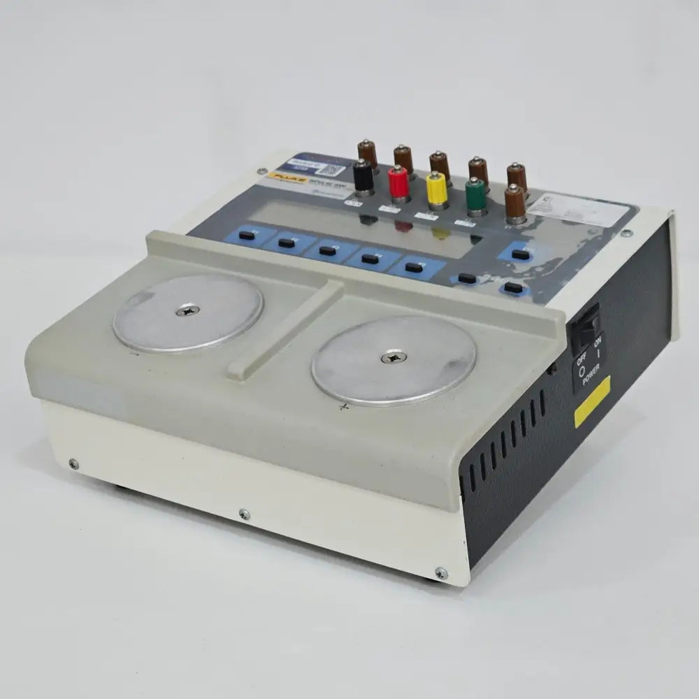 Impulse 4000 defibrillator analyser unit serial number and label detail