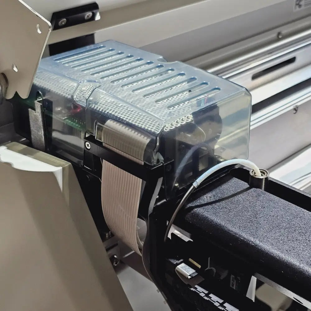 Leica Bond-Max staining system showing condition and missing cover area