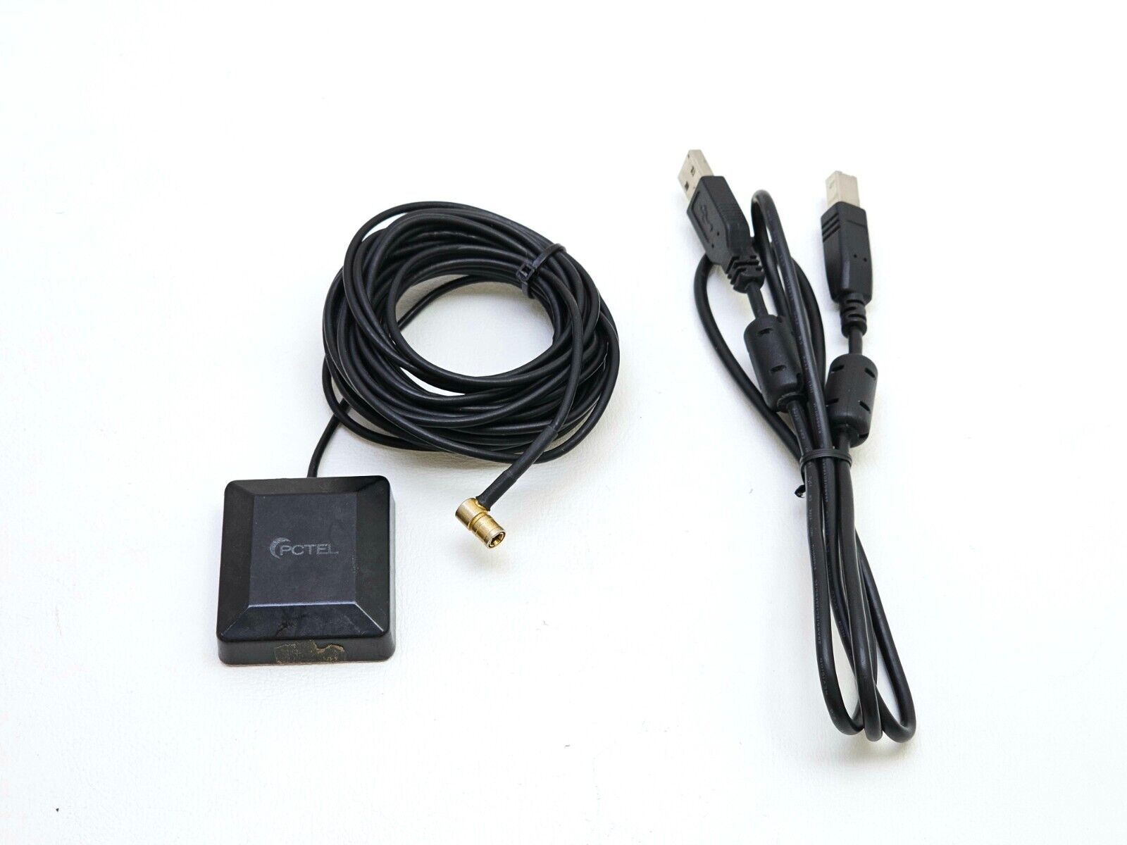 FOR PARTS/REPAIR PCTEL SeeGull IBflex 570MHz - 3.8 GHz Capable with Accessories