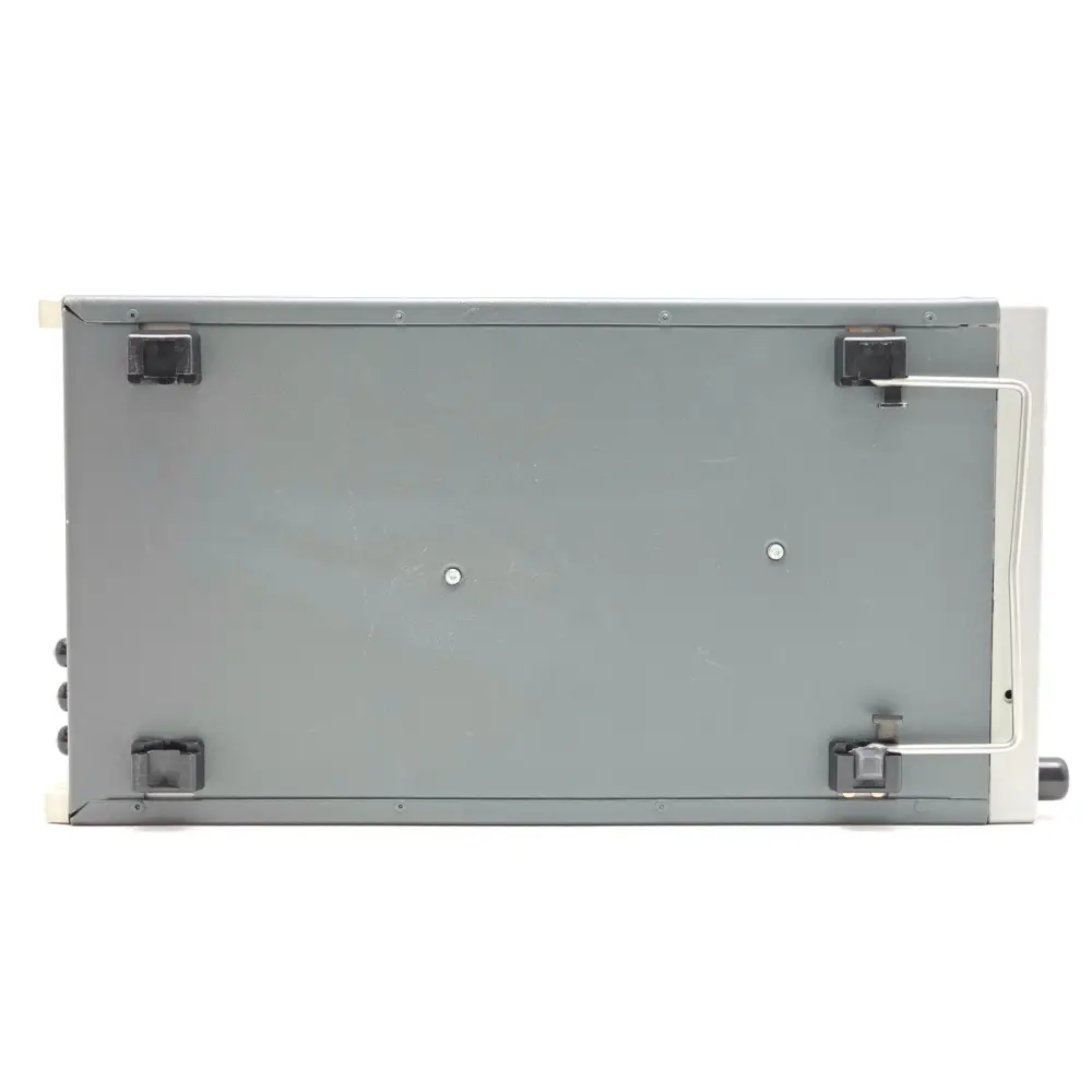 Spectracom GSG-55 top view showing chassis and vents