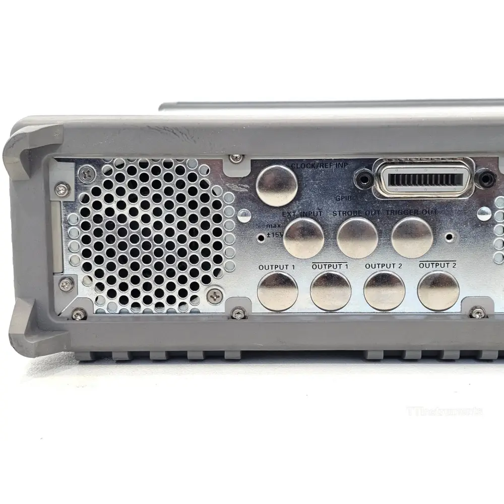 Agilent 81132A plug-in module close-up view