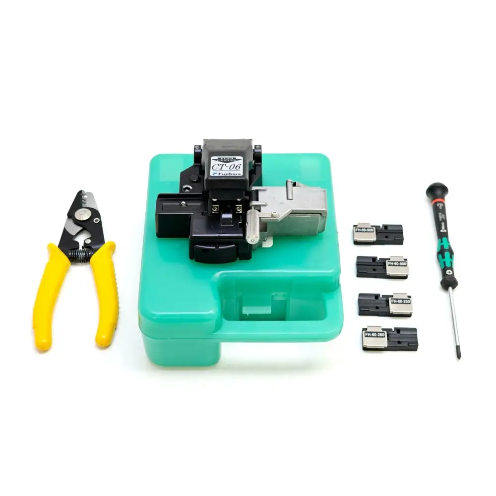 Fujikura 12S fusion splicer showing fixed V-groove fibre alignment channel