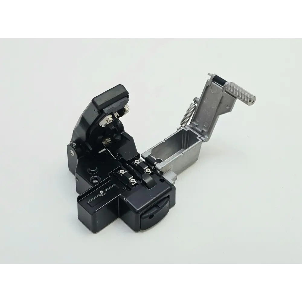 Fujikura 12S fibre fusion splicer keypad and control buttons close-up