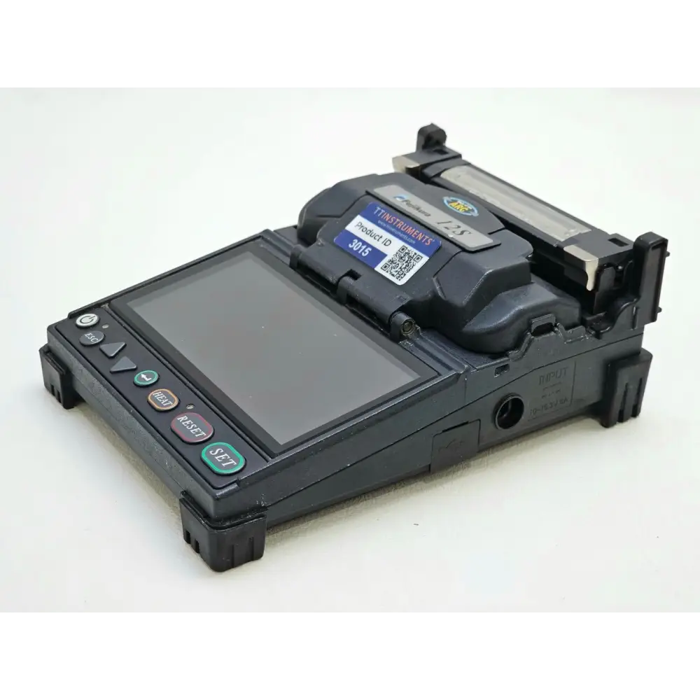 Fujikura CT-06 high precision fiber cleaver with protective carry case