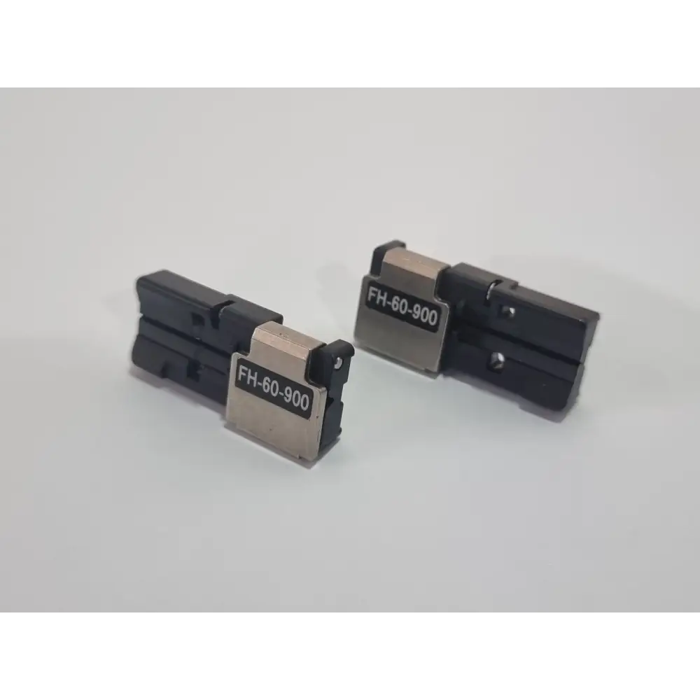Fibre stripper included in the Fujikura FSM-12S accessory kit