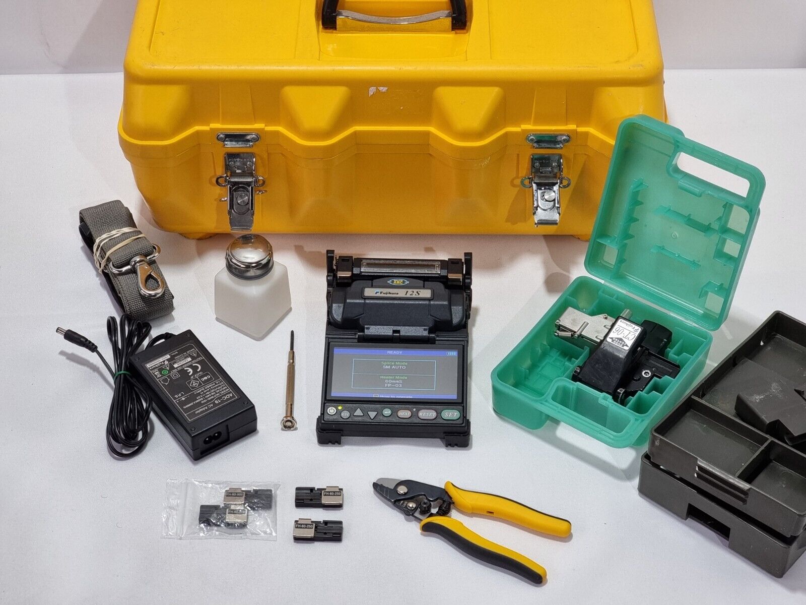Fujikura 12S SM MM Fiber Fusion Splicer + CT-06 Cleaver & Fiber Holders FSM 12S