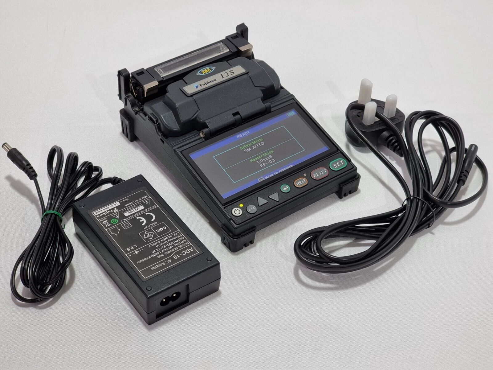 Fujikura 12S SM MM Fiber Optic Fusion Splicer + 250 & 900 Fiber Holders