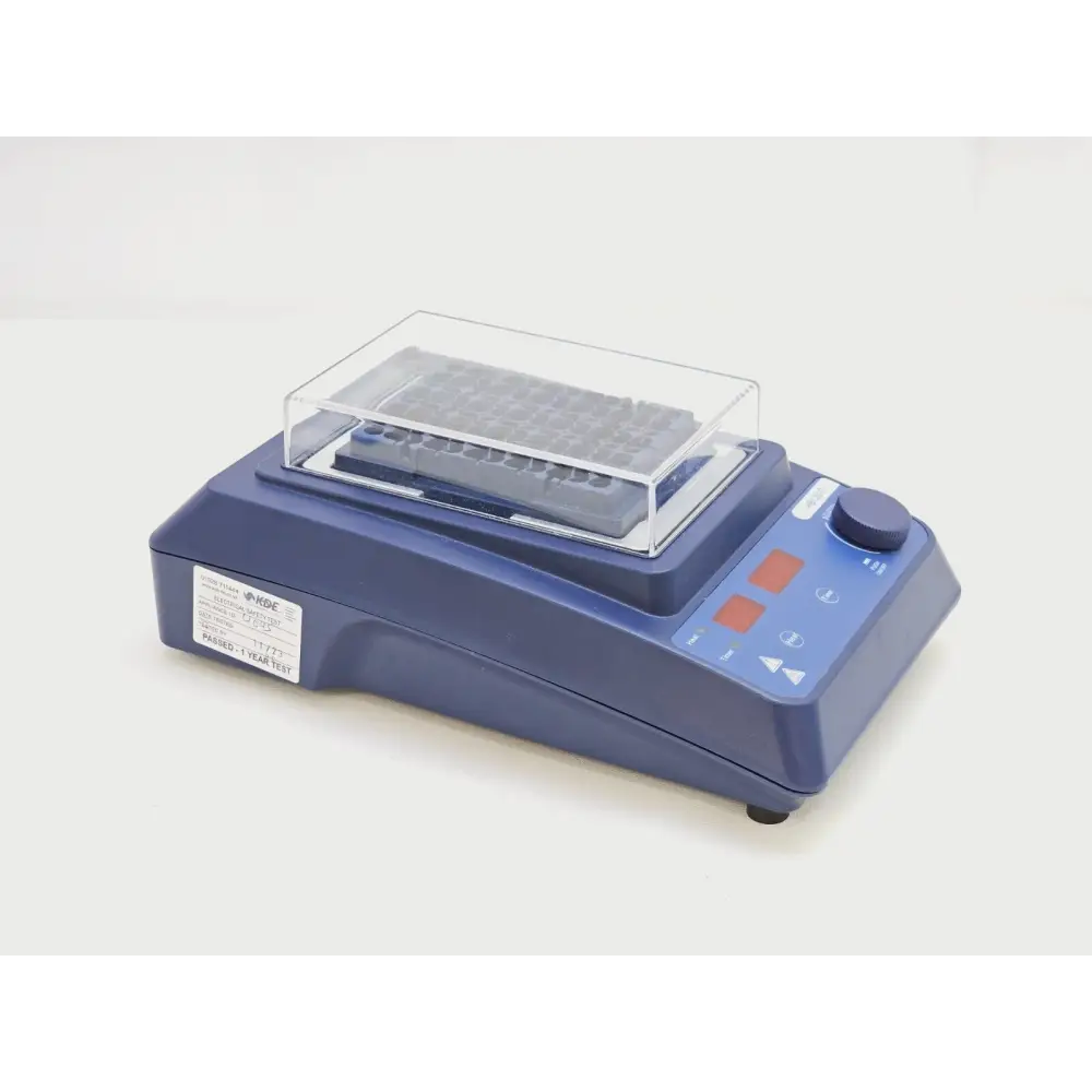 HB120-S dry bath incubator top view showing aluminium heat block insert