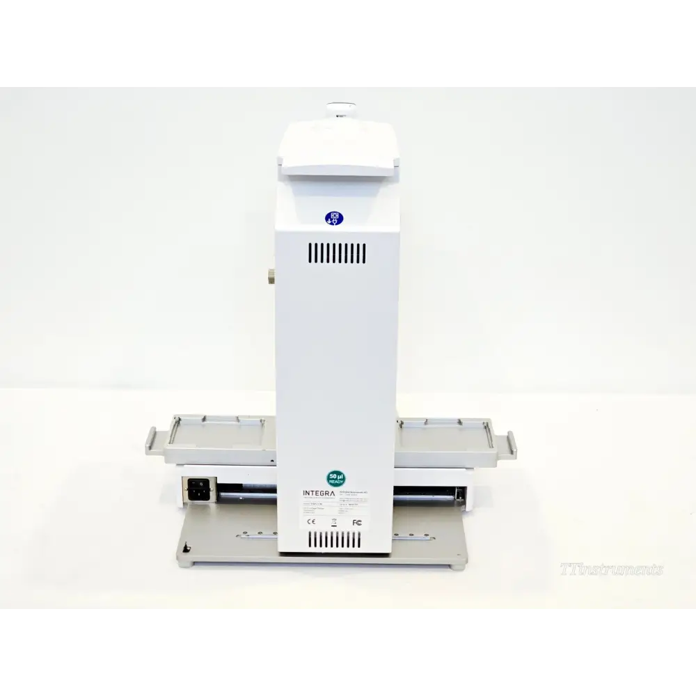 VIAFLO 96 pipette with 1250 µl pipetting head (6124) attached