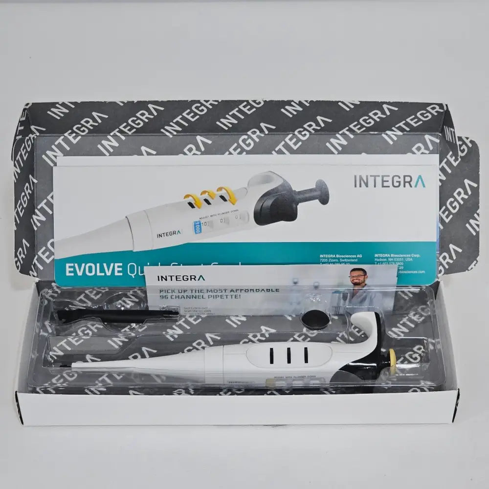 INTEGRA EVOLVE 3015 single-channel manual pipette 10-100µl front view