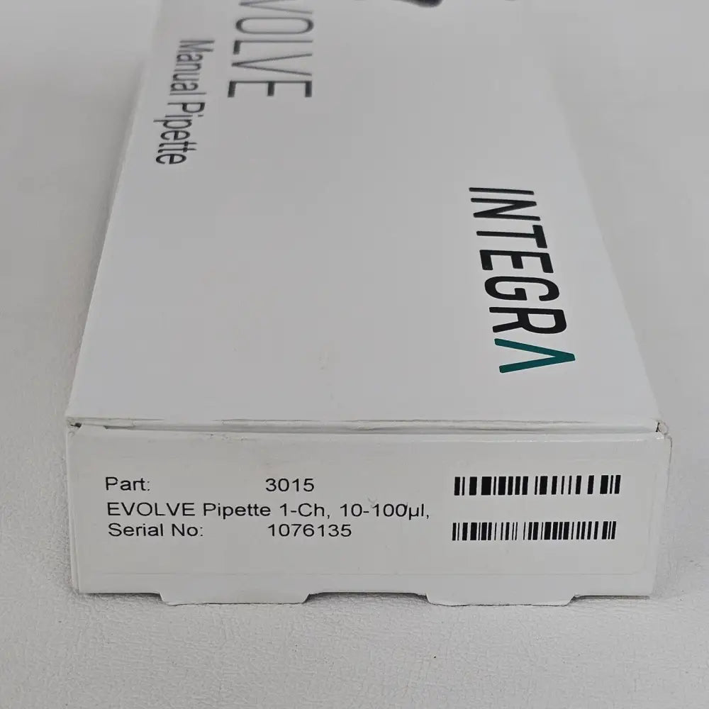 INTEGRA EVOLVE 3015 manual pipette volume display and dial close-up