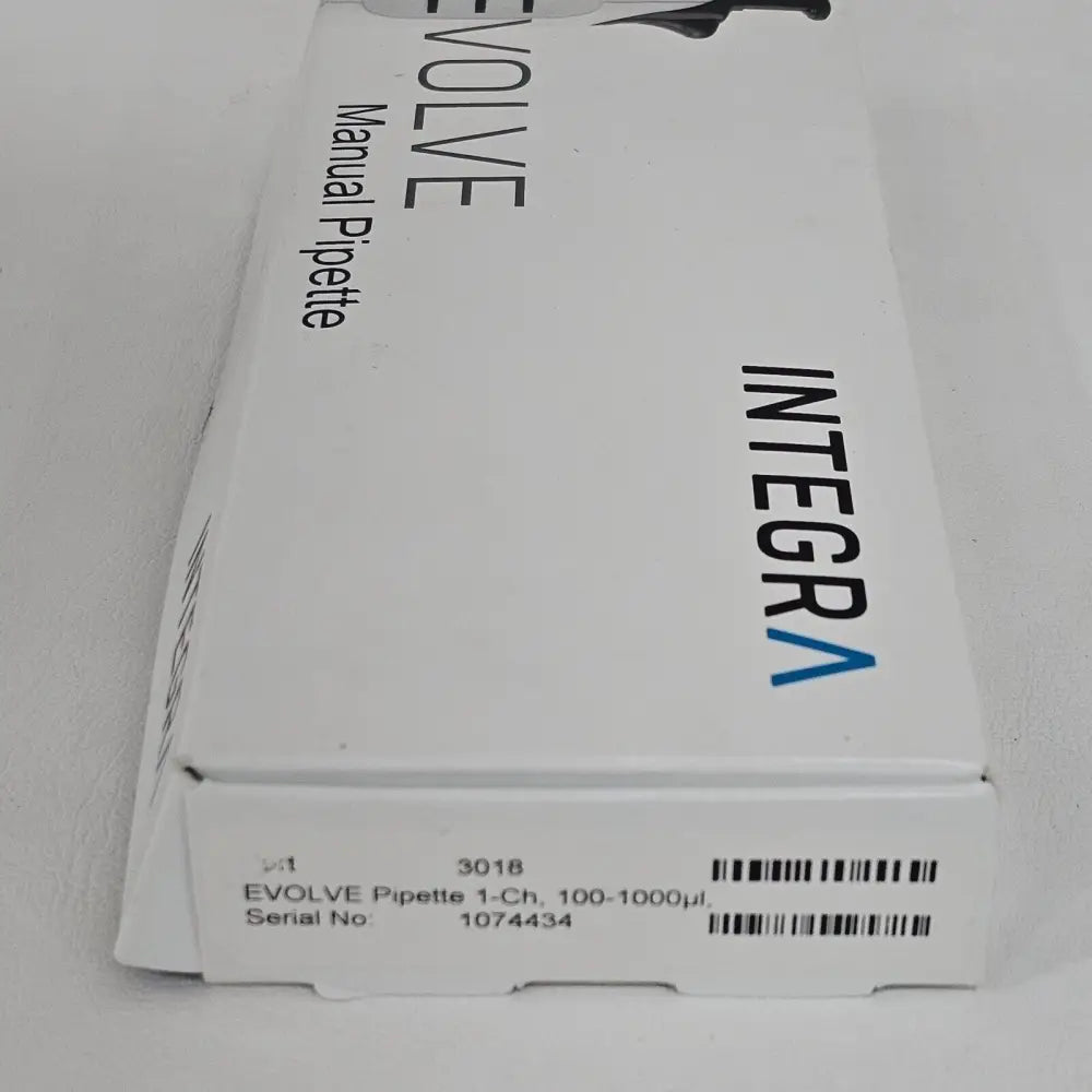 INTEGRA EVOLVE 3018 pipette tip ejector and GRIPTIPS fitting close-up