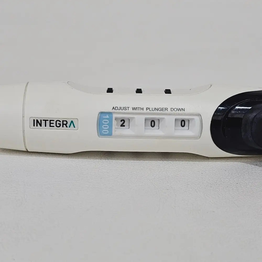 INTEGRA EVOLVE 3018 pipette tip fitting and GRIPTIPS attachment area