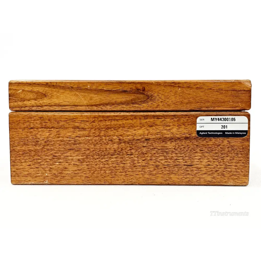 Agilent 11904S wooden case base showing serial number MY44300105 and Option 201 label — Made in Malaysia by Agilent Technologies