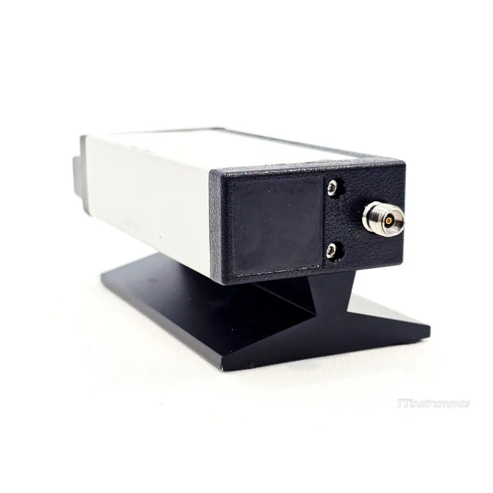 Keysight 84904L 40GHz programmable attenuator right-side view showing single 2.92mm SMA-compatible RF port on black housing