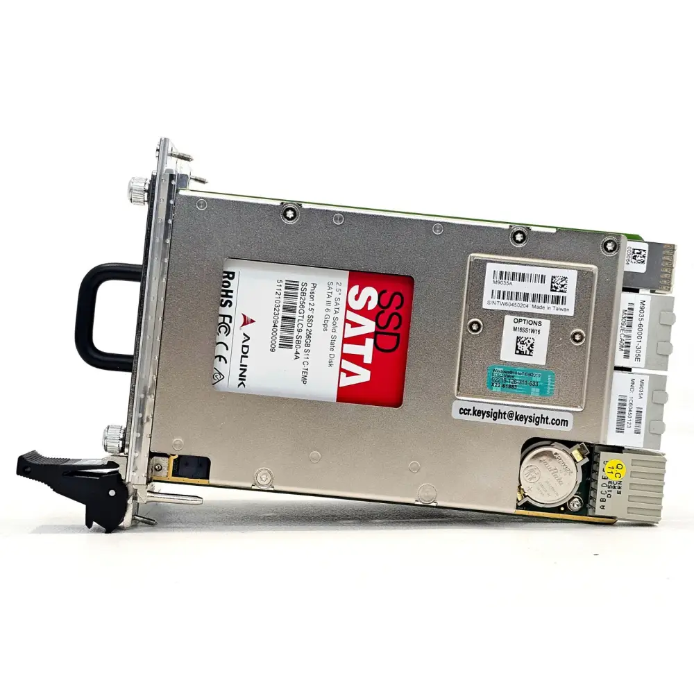 Keysight M9035A PXIe Embedded Controller left-side profile showing four-slot module form factor