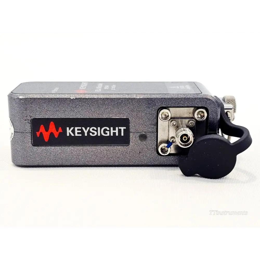 Keysight N7554A ECal module shown connected to a vector network analyser via USB cable
