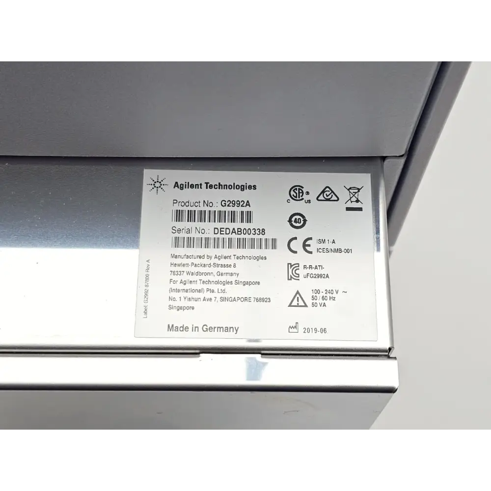 Agilent TapeStation 4150 with ScreenTape cassette positioned for loading