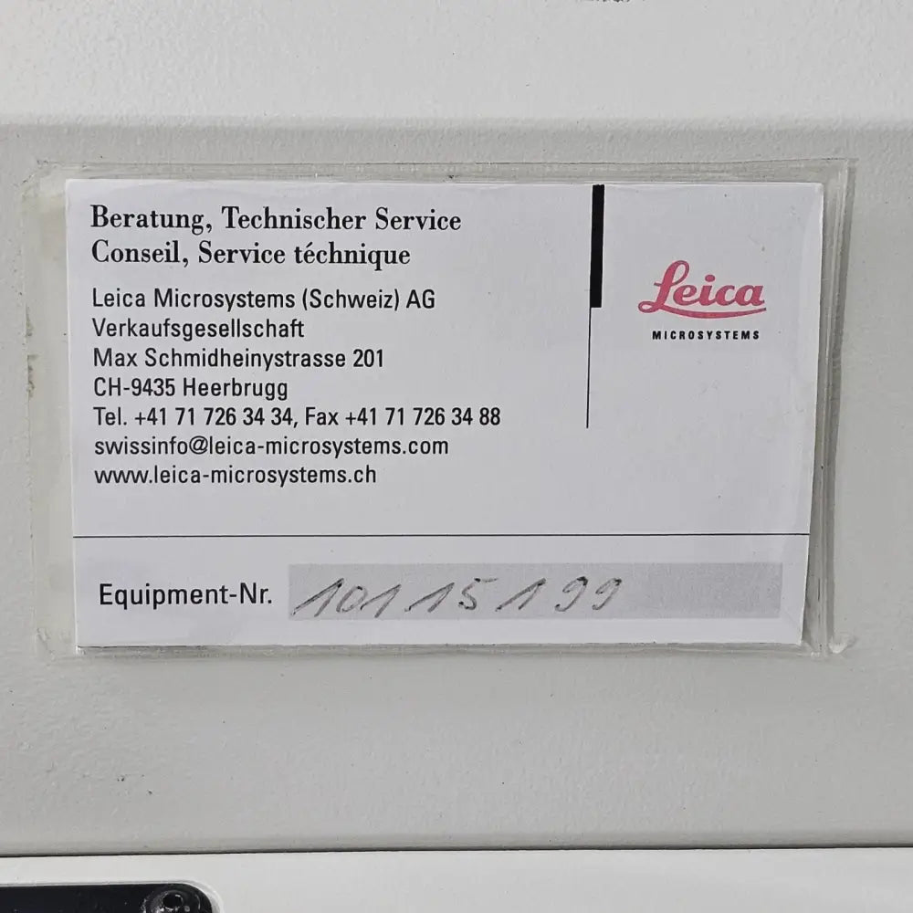 Leica DMRE HC transmitted light lamphousing and base illumination detail