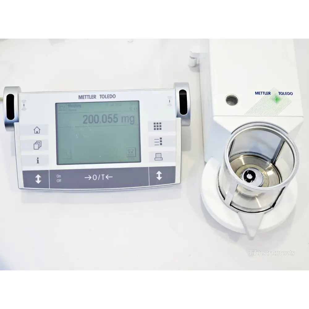 Mettler Toledo MX5 Microbalance weighing cell with motorised glass draft shield and 16mm weighing pan