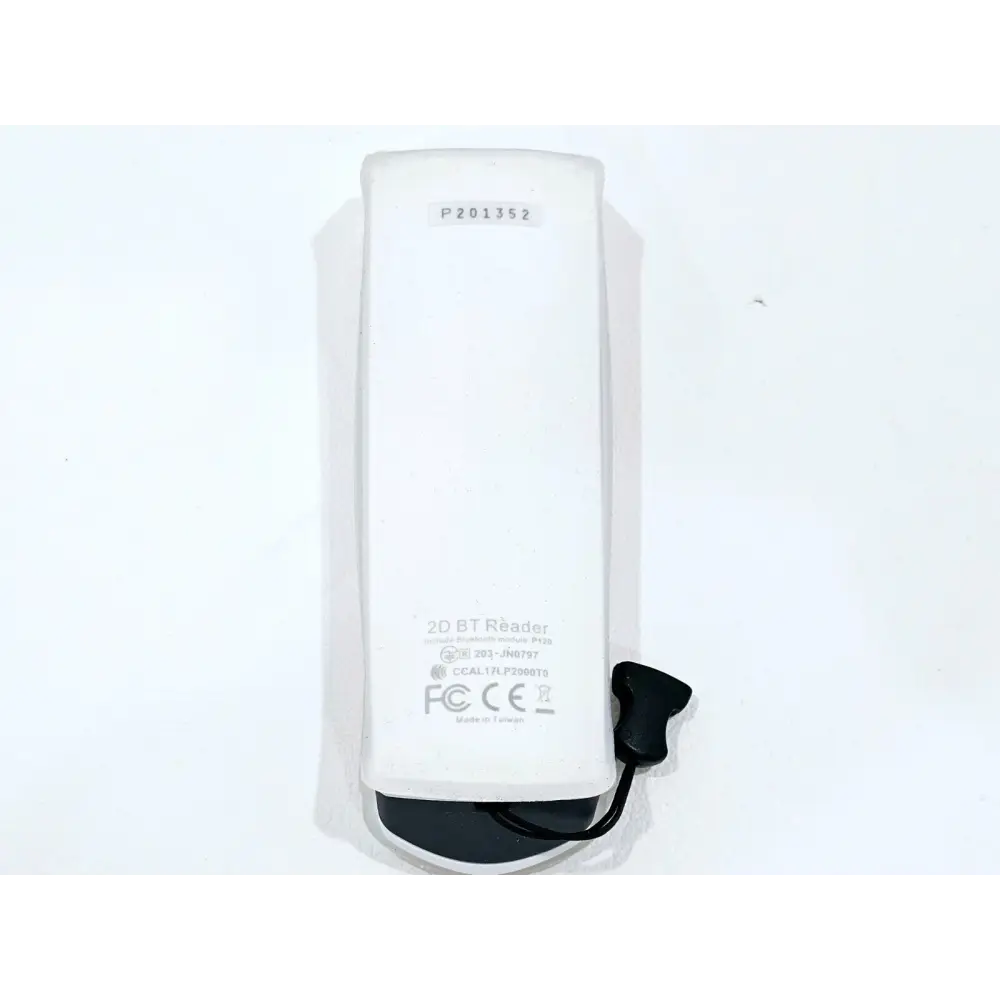 Micronic DT300 2D BT Reader rear label showing serial number P201352, FCC and CE marks, Made in Taiwan
