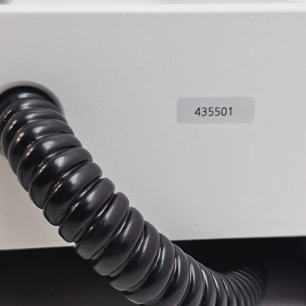Zeiss dust cover M (650 x 200 x 570 mm) for protecting the assembled SteREO Discovery V8 microscope