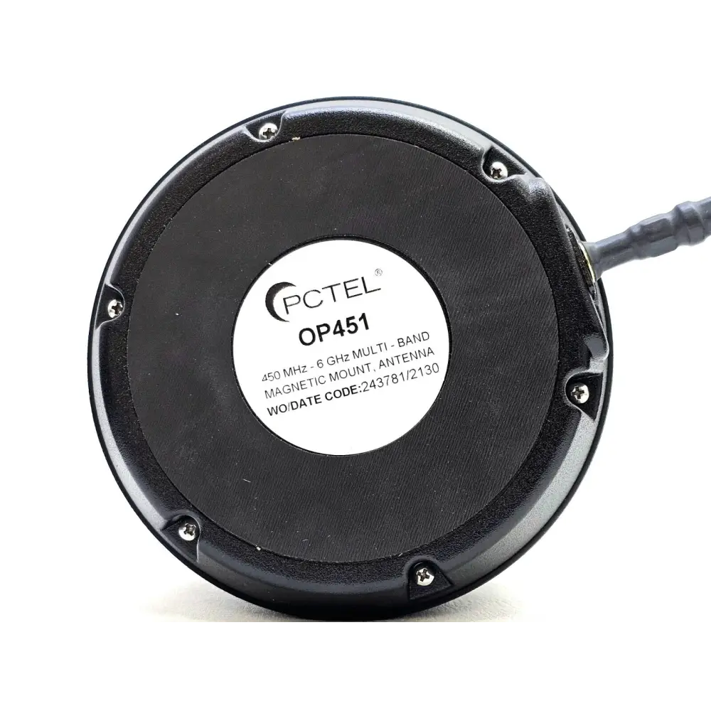 PCTEL SeeGull MXflex with all four OP451 wideband antennas arranged beside the receiver unit