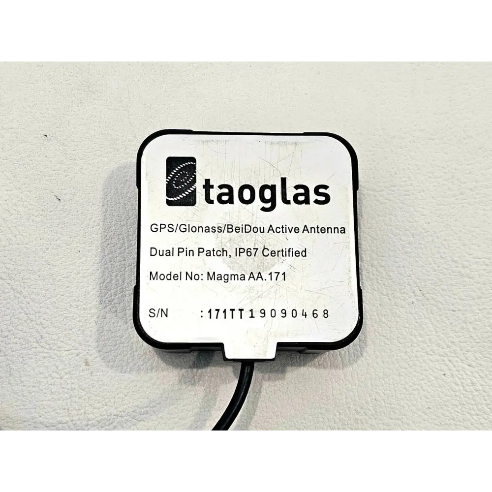 PCTEL OP451 wide-spectrum omni-directional antenna with GPS unit, full accessory view