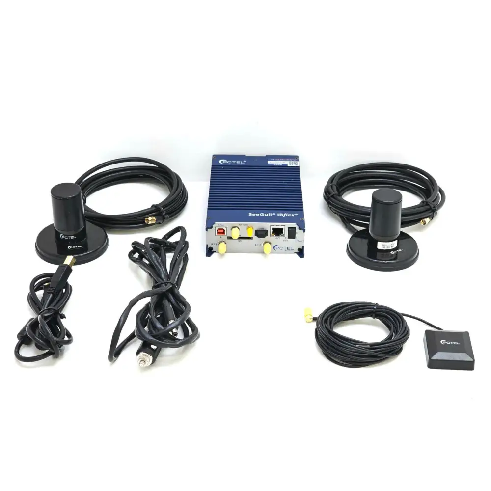 PCTEL SeeGull IBflex 08900 scanning receiver front view showing front panel controls and display