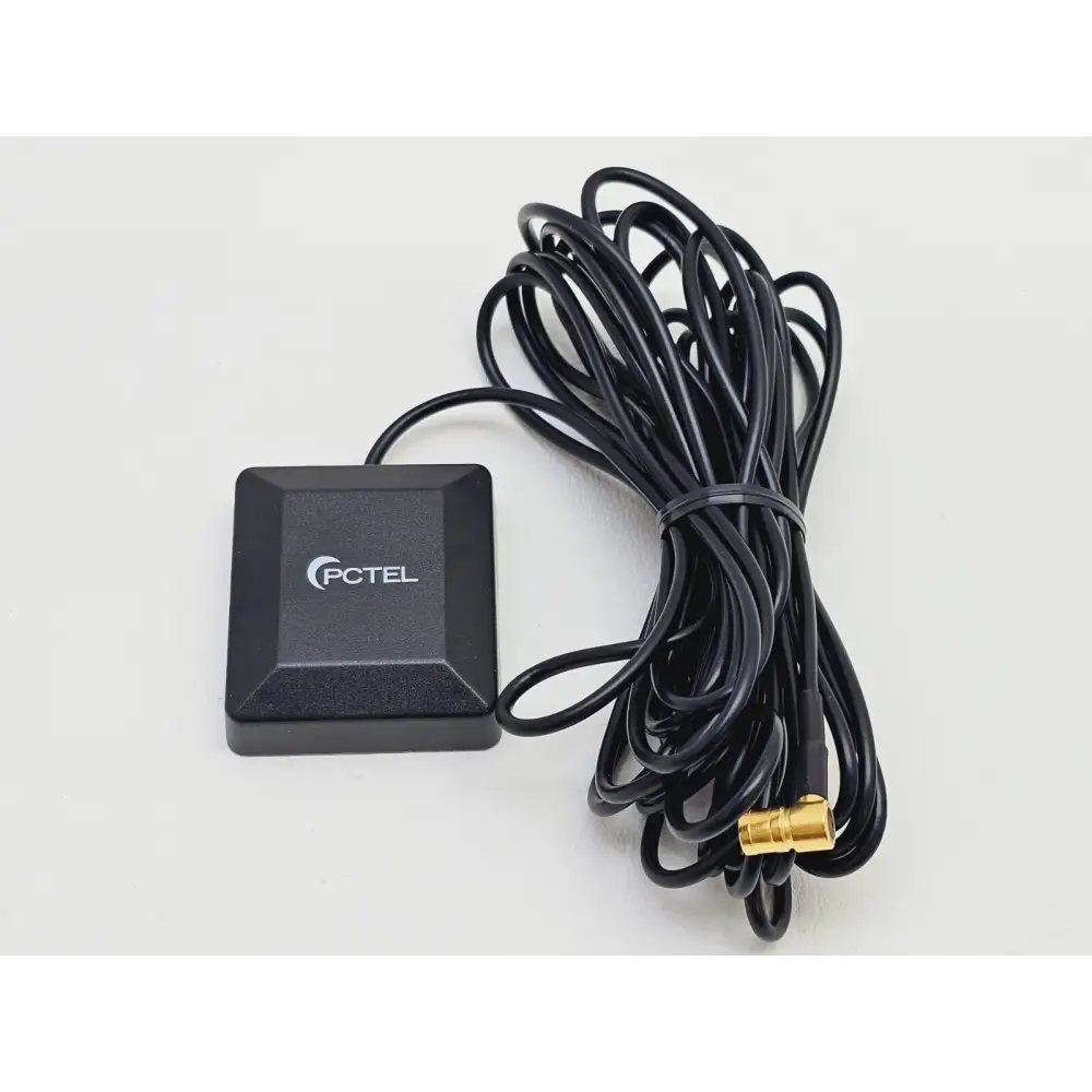 PCTEL IBflex 08900 licence information screen showing perpetual licence status and calibration date