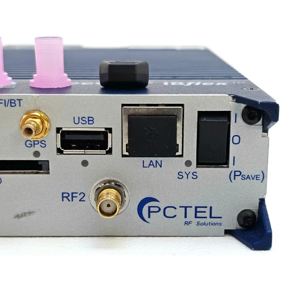 PCTEL SeeGull IBflex 08900 software screen showing installed options and LTE licence details