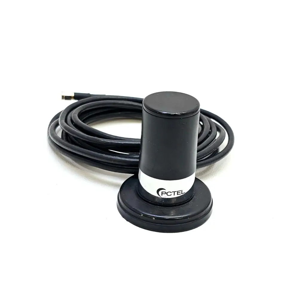 PCTEL SeeGull MX unit inquiry response showing 10 active licensed options and supported band configurations
