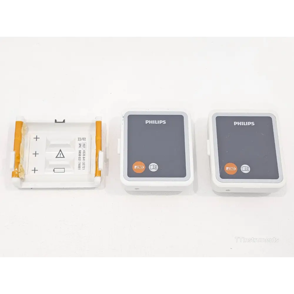 Two Philips MX40 rechargeable batteries 453564413441 side by side