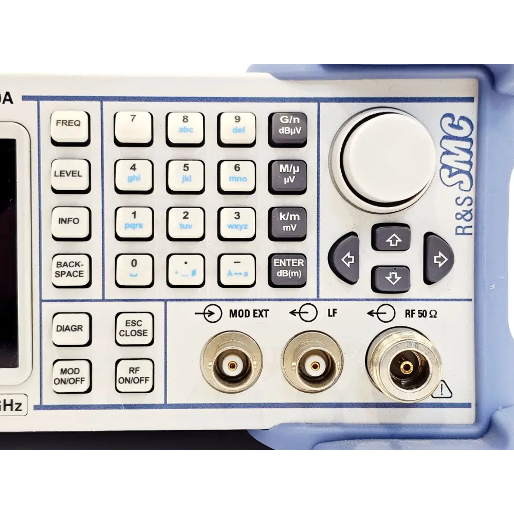 Rohde & Schwarz SMC100A 9 khz - 3.2 GHz Signal Generator SMC-B103 Option R&S SMC