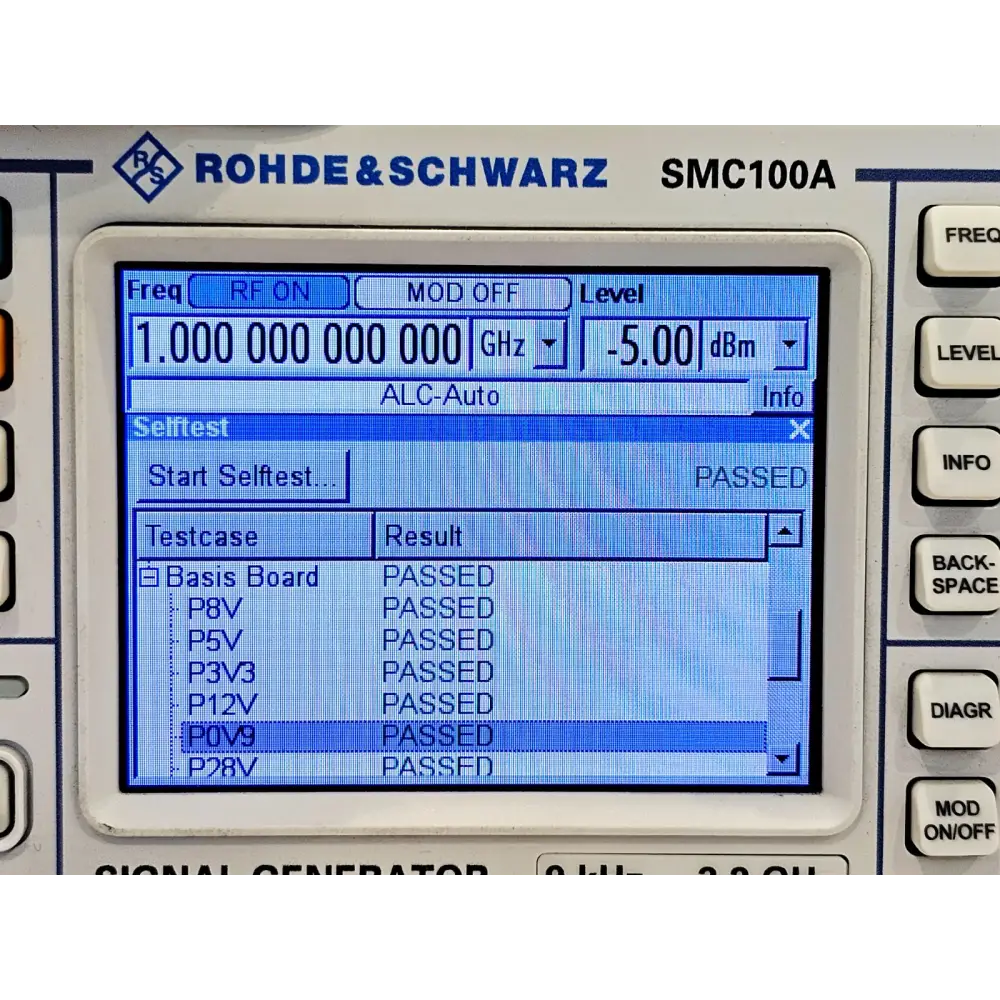 Rohde & Schwarz SMC100A 9 khz - 3.2 GHz Signal Generator SMC-B103 Option R&S SMC