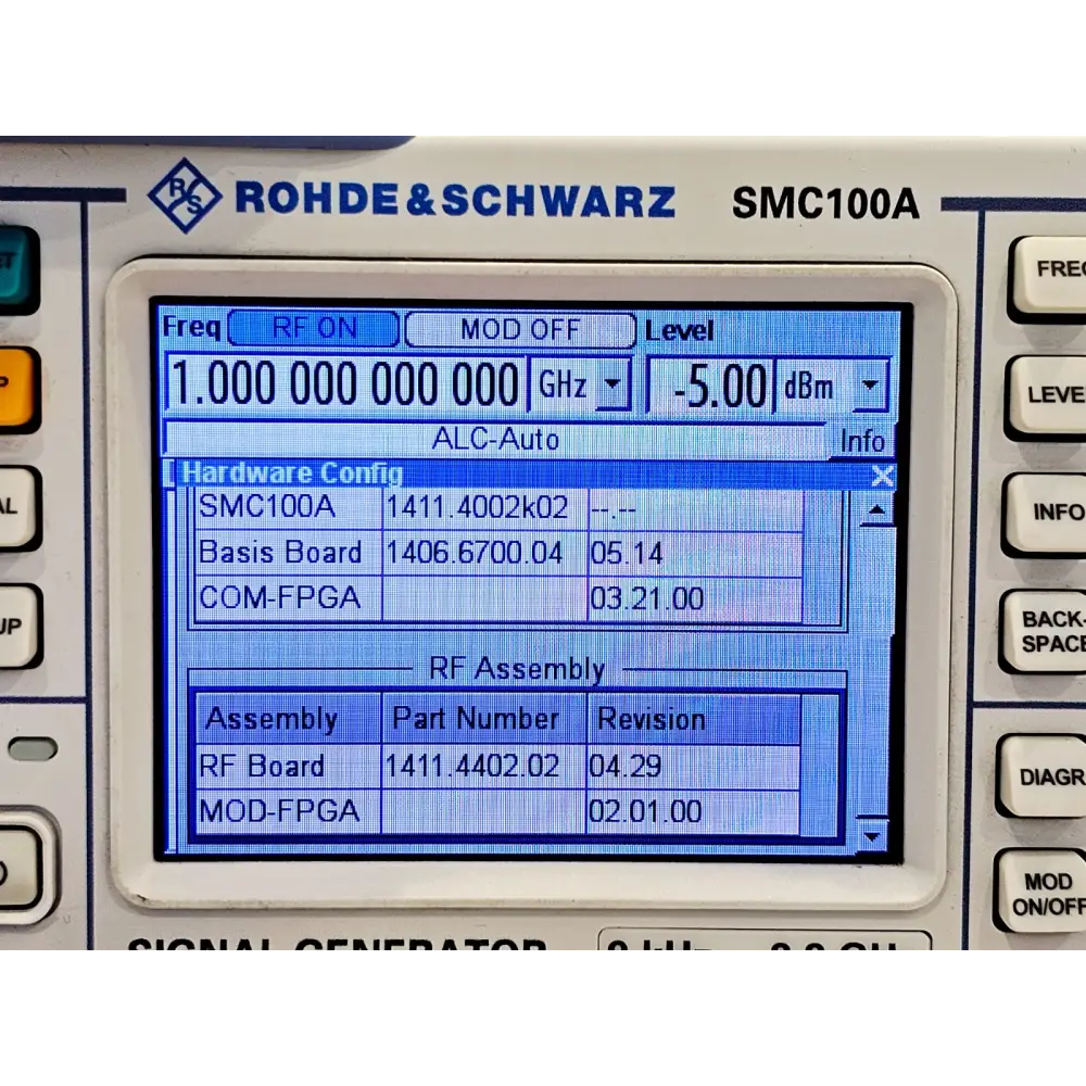 Rohde & Schwarz SMC100A 9 khz - 3.2 GHz Signal Generator SMC-B103 Option R&S SMC