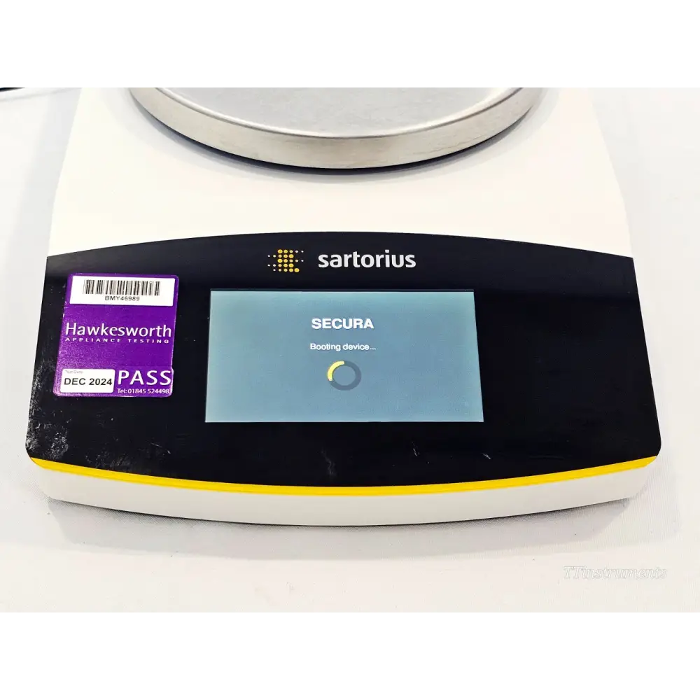 Sartorius SECURA6101-1CEU colour touchscreen displaying boot screen — Secura booting device