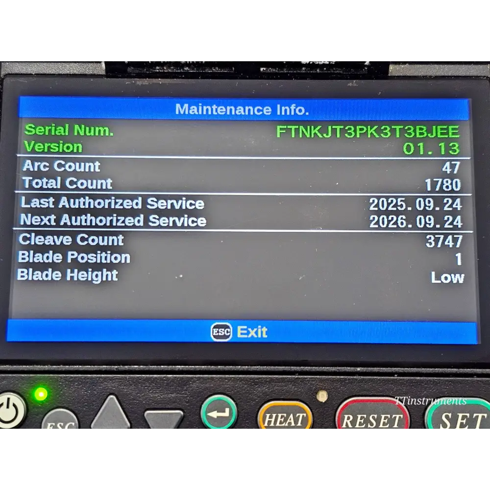 Fujikura FSM-22S maintenance info screen showing arc count 1780, firmware v01.13, serviced September 2025