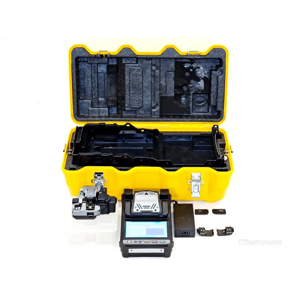 Fujikura 41S+ active cladding fusion splicer front view with 5-inch touchscreen display
