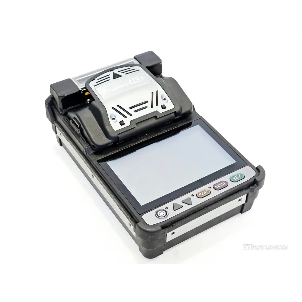 Fujikura 41S+ fusion splicer showing fibre V-groove and electrode assembly