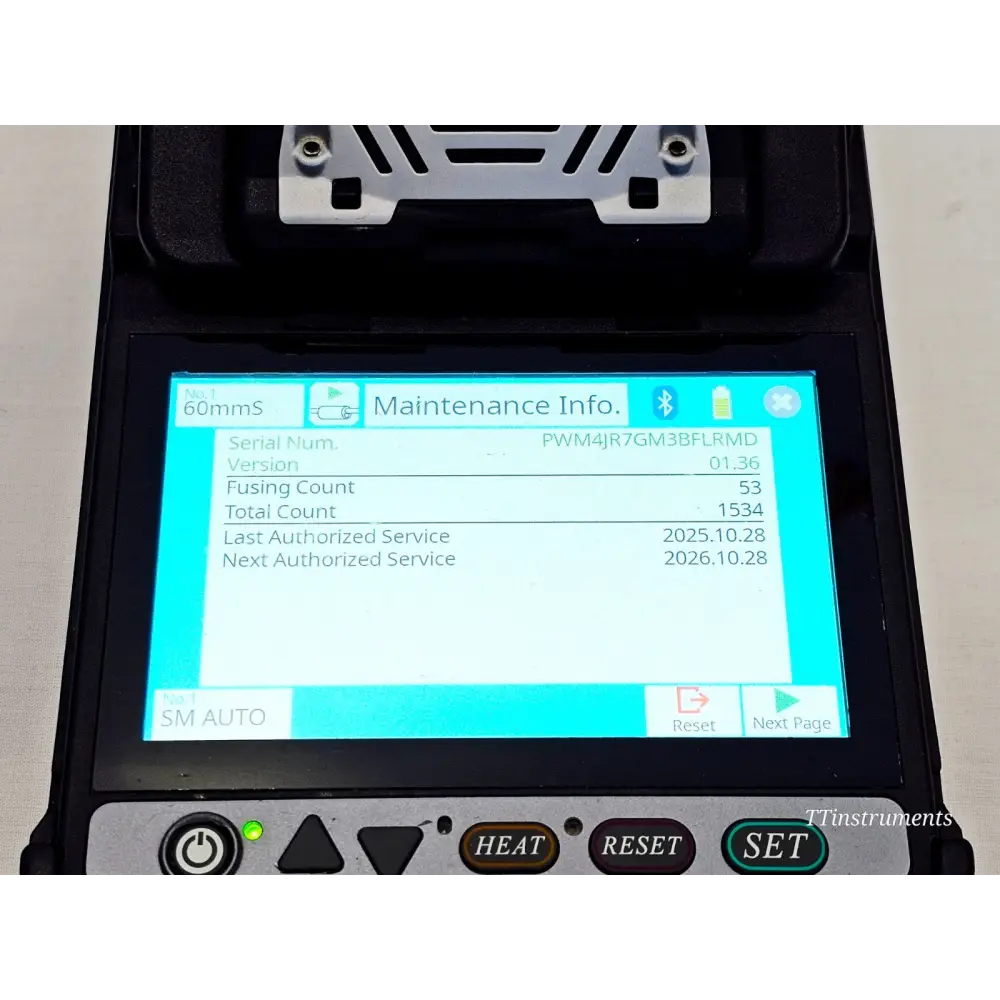 Fujikura 41S maintenance info screen displaying firmware v01.36, ARC count 1534, last service 2025.10.28, next due 2026.10.28