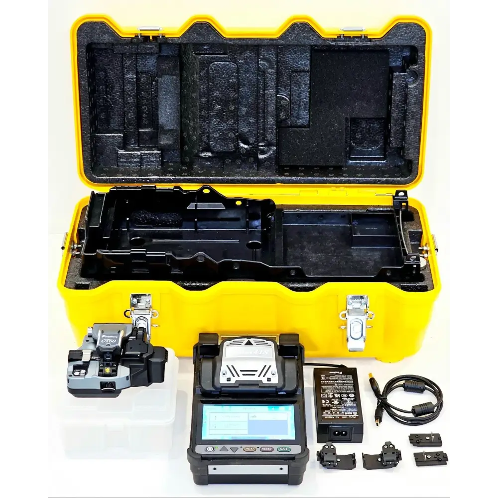 Fujikura 41S active cladding fusion splicer and CT-50 fibre cleaver kit, front view