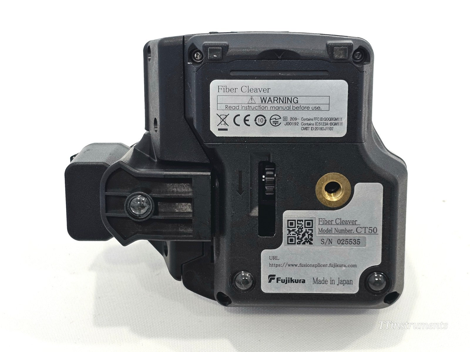 Fujikura 62S+ splicer service label showing Fujikura approved centre refurbishment Nov 2025
