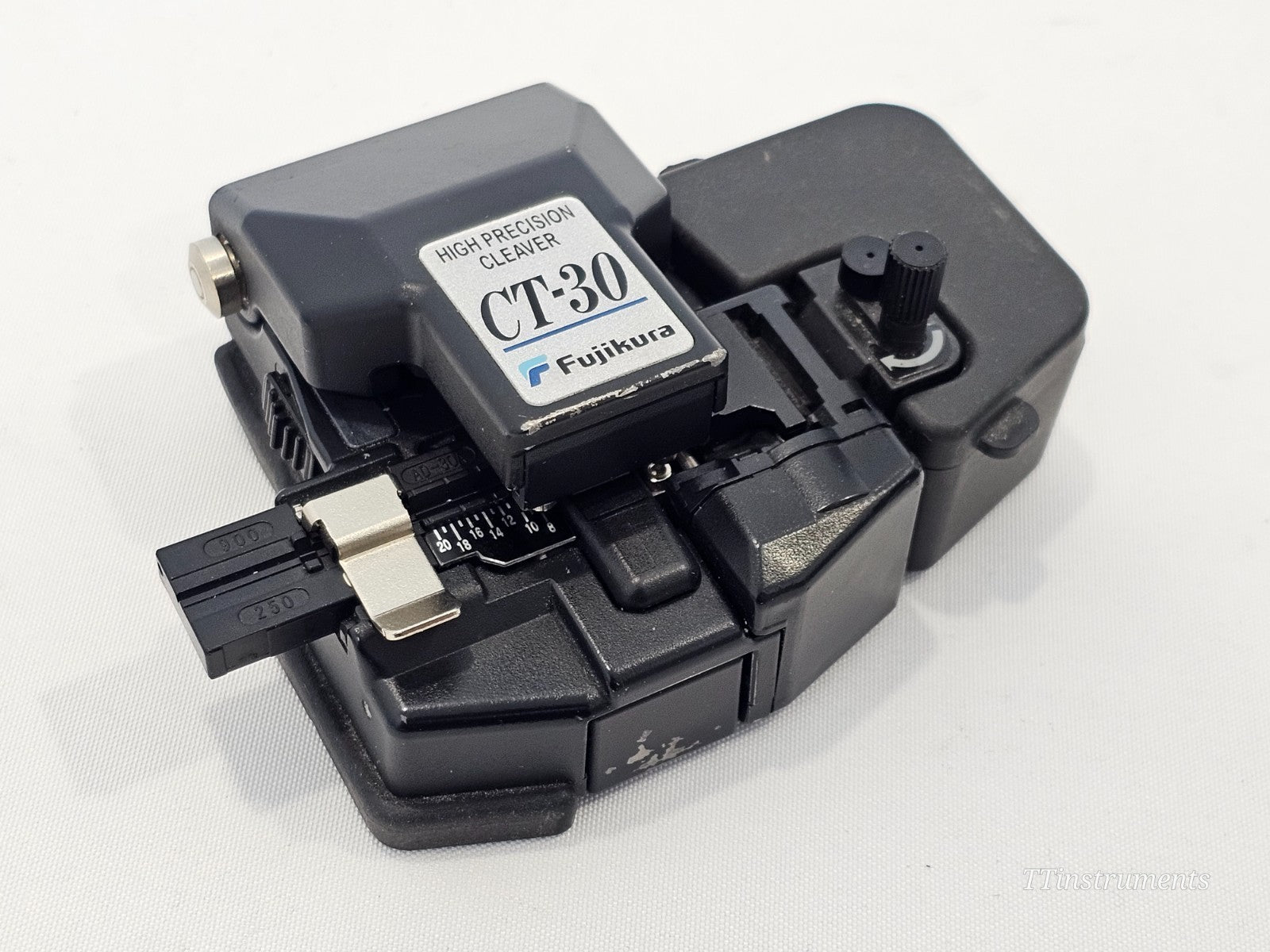 Serviced Fujikura 70S Fiber Optic Fusion Splicer SM MM ARC 32987 CT-30 Cleaver