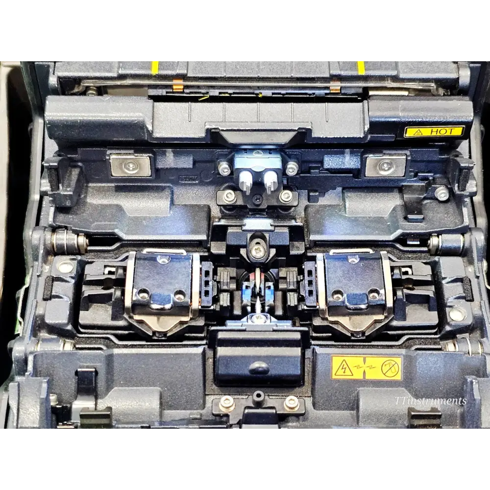 Fujikura 70S splicer battery and power adapter with connecting cable